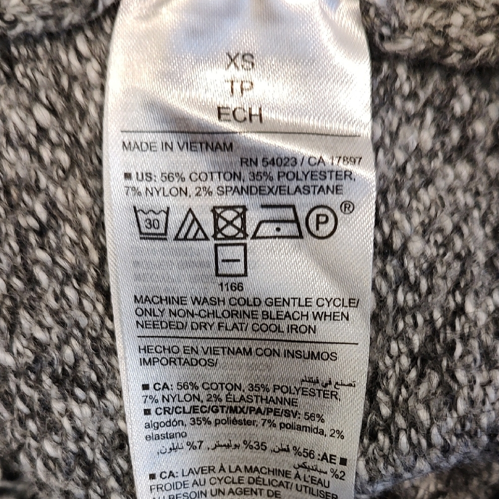 Old Navy Black and White Turtleneck Sweater - Picture 6 of 6